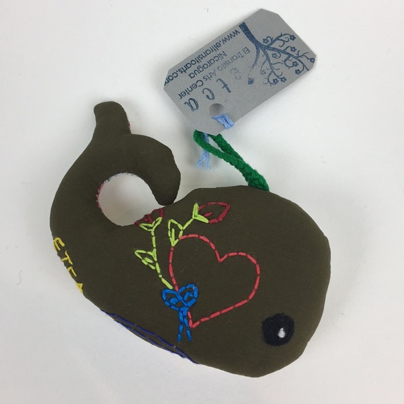 One handmade whale 🐳 keychain ornament - Picture 2 of 4